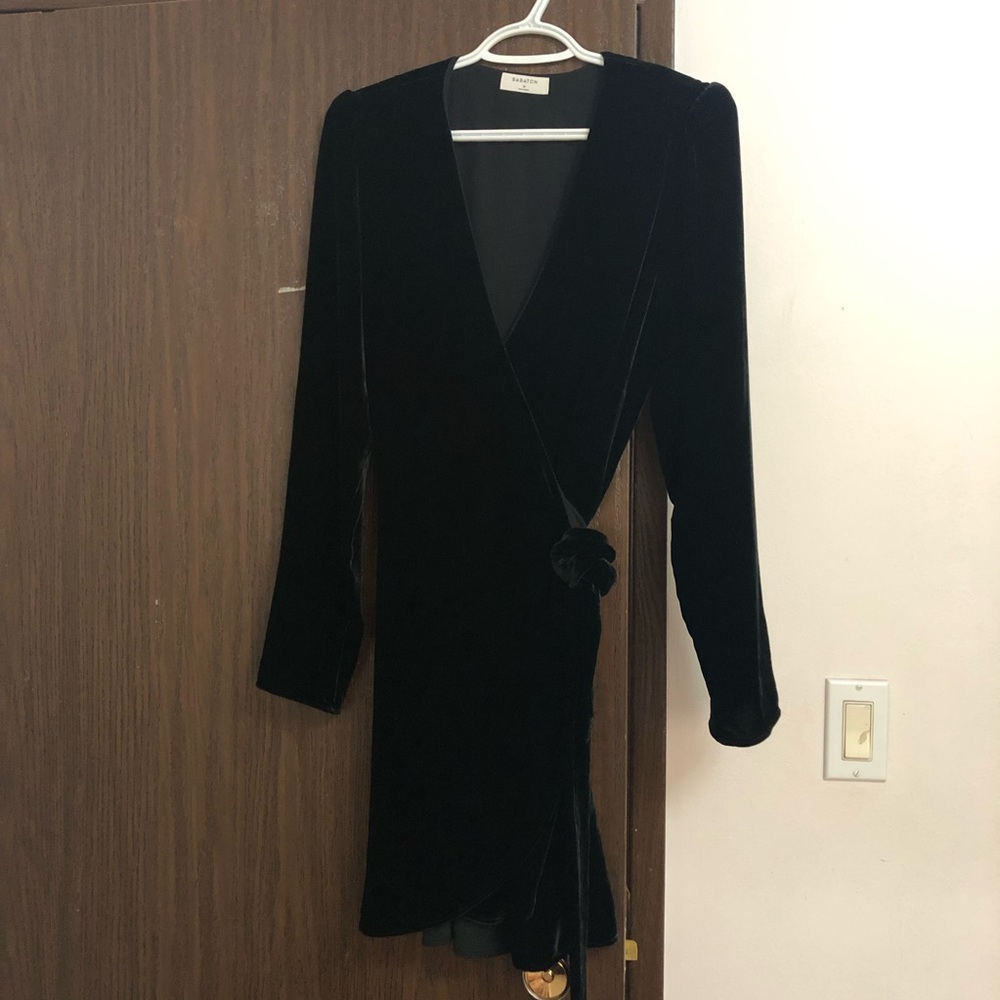 Aritzia Babaton Black Velvet Wrap Dress